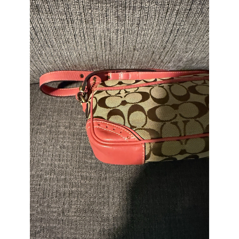 Vintage y2k Coach Hot Pink Crossbody with Turnlock - Picture 7 of 11